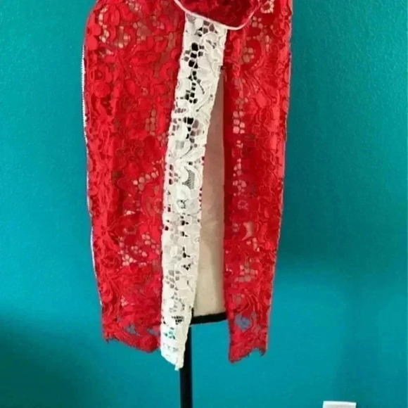 Goen.J ruby red white lace bomber jacket in size 4 - Picture 6 of 9